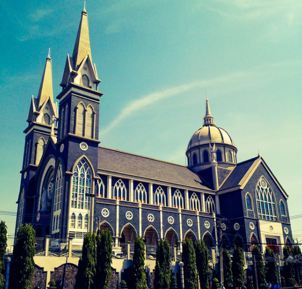 Khám phá nhà thờ đẹp nhất Bình Dương - Nhà thờ Phú Cường